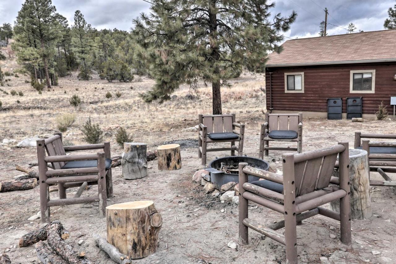 Cozy Heber-Overgaard Cabin With Fire Pit, Game Room! Exterior photo